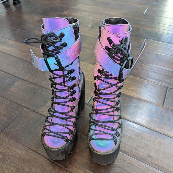 Clubexx rainbow reflective traitor boots - Picture 5 of 6